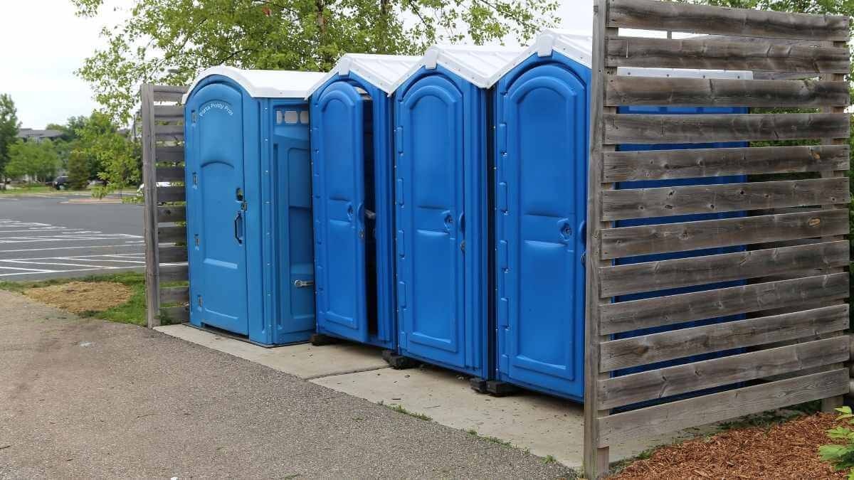 Porta Potty Rental Pros - Quality Portable Restroom Services in Fairland, IN, 46126
